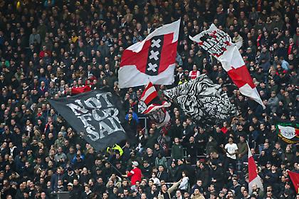 Άγιαξ σε κατόχους διαρκείας: «Θα σας αποζημιώσουμε αν δεν συνεχιστεί η σεζόν»