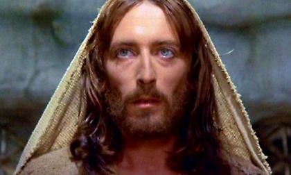 2/3 δεν έχουν παρατηρήσει το σκηνοθετικό τρικ του Τζεφιρέλι στον Ιησού από την Ναζαρέτ. Εσύ;