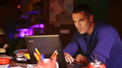 Toy Boy: Η άγνωστη καριέρα του «Ούγκο» στο ποδόσφαιρο (pics-video)