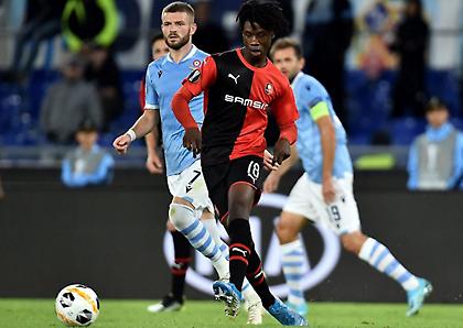 Θέλει τον Καμαβινγκά η Ρεάλ, να μείνει στη Ρεν συνιστά ο προπονητής του