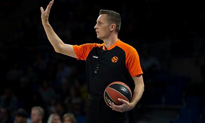 Πουκλ: «Δεν υπάρχει ματς μπάσκετ χωρίς λάθος, ακόμη και τα… ρομπότ κάνουν»