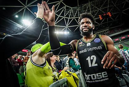 Ζέρβας: «Μετά τον Μάρτιν θα πάει για έναν ή και δύο ακόμη ψηλούς ο Ολυμπιακός»