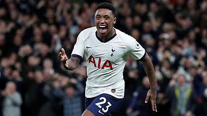 Ευτυχής πατέρας ο Μπέργκβαϊν (pic)