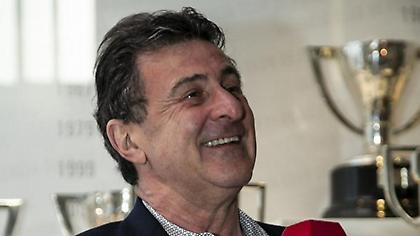 Κέμπες: «Δεν πρέπει να χάσει την ευκαιρία να πάει στην Μπαρτσελόνα ο Λαουτάρο»