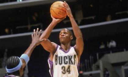 Ρέι Άλεν: Όταν έβαλε 10 τρίποντα με την φανέλα των Μπακς (video)