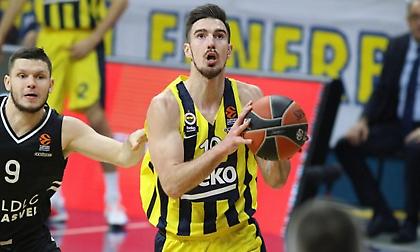 Ντε Κολό: “Δεν βγάζει νόημα να συνεχιστεί η σεζόν στην Ευρωλίγκα”