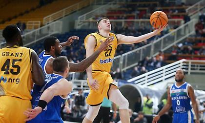 Ρογκαβόπουλος: Δηλώνει συμμετοχή στο draft του ΝΒΑ με το βλέμμα στο… 2021