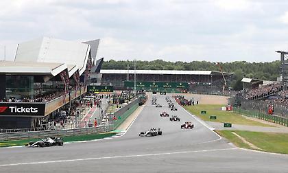 Προσφέρθηκε να φιλοξενήσει δύο Grand Prix το Σίλβερστοουν