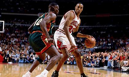 «Οι οπαδοί των Σόνικς είχαν ακυρώσει την ανταλλαγή Κεμπ-Πίπεν πριν 25 χρόνια»