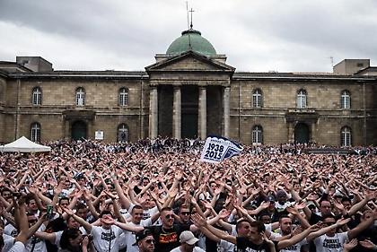 Οι φίλαθλοι της Μπορντό συγκέντρωσαν χρήματα για αγορά αναπνευστήρα