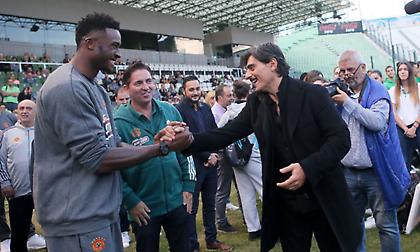 Γιαννακόπουλος σε Θανάση Αντετοκούνμπο: «Τέλειωνε με το ΝΒΑ και γύρνα πίσω»