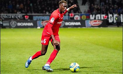 Στην εντατική λόγω κορωνοϊού παίκτης της Μονπελιέ