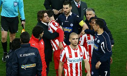 Να πει ο Φύσσας, πώς ο Σα Πίντο έφυγε δήθεν έξαλλος και μετά γύρισε πίσω!