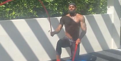 «Λιώνει» στην προπόνηση ο Λεμπρόν (video)