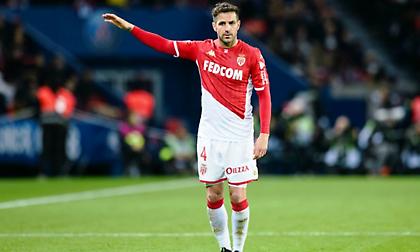 Ακόμα μία μεγάλη κίνηση από τον Φάμπρεγας: Έκοψε οικειοθελώς το 30% του μισθού του