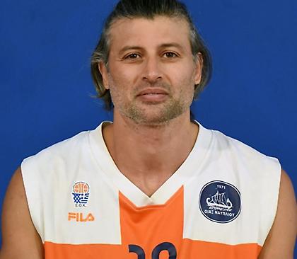 Συνεχίζει και στα... 44 ο Καλλινικίδης