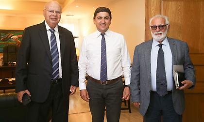 ΕΟΚ σε Αυγενάκη: «Η ευθύνη για τη συνέχιση των αγώνων δεν ανήκει στην ομοσπονδία»