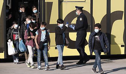 Μηταράκης: 10.700 μετακινήσεις προσφύγων από τα νησιά στην ενδοχώρα το 1ο τρίμηνο