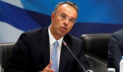 Σταϊκούρας: Εξετάζεται μείωση ΦΠΑ στην εστίαση - Στηρίζουμε και τους συνεπείς δανειολήπτες