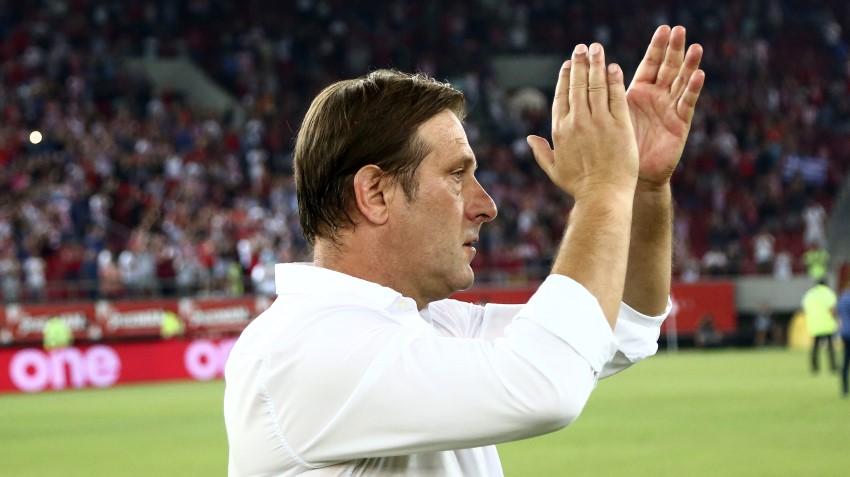 Πέφτουν οι υπογραφές με Μαρτίνς!