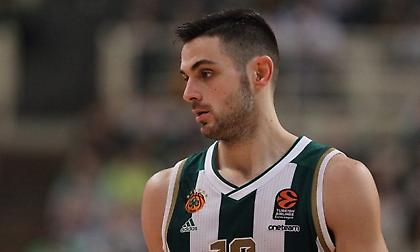 Παπαπέτρου: Μένει σπίτι και «λιώνει» στην προπόνηση (video)