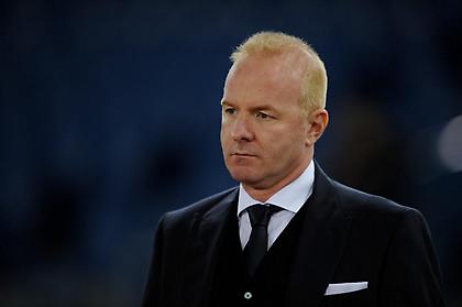 Τάρε: «Η κυβέρνηση δεν μπορεί να σταματήσει το ποδόσφαιρο»