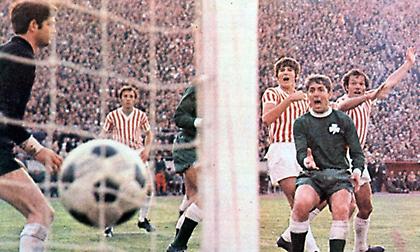 Ο φίλος της ΑΕΚ που ξεψύχησε από συγκίνηση για τον Παναθηναϊκό!