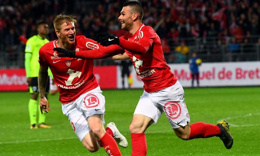 Στα… ραντάρ του Ολυμπιακού ο Κουρ