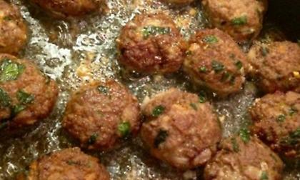 Ο προπονητής που δίδαξε στ’ αλήθεια τακτική με... κεφτεδάκια