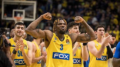 Τέλος από τη Μακάμπι ο Ρέινολντς