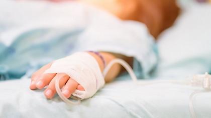 Σύνδεση με τον κορωνοϊό επιβεβαιώνουν Βρετανοί γιατροί για το πολυφλεγμονώδες σύνδρομο σε παιδιά