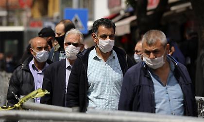 Τουρκία: Καθεστώς διατίμησης για τις μάσκες με τη λίρα να καταρρέει