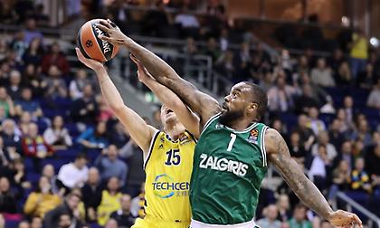 Ρίβερς: «Θα επιλέξουν οι ομάδες ανάμεσα στην Ευρωλίγκα και το πρωτάθλημα;»