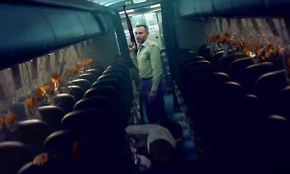 Αξίζει να ξεκινήσεις την πιο πολυσυζητημένη σειρά του Netflix;