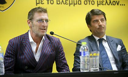 Αναζήτηση για κάτι πραγματικά καλό δίχως βιασύνη στην επιλογή του εξτρέμ για την ΑΕΚ