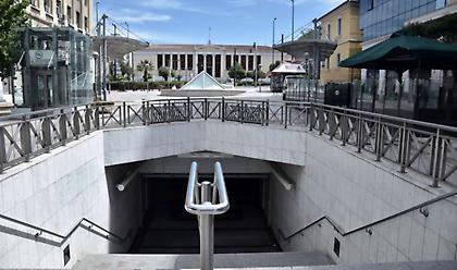 Πυκνώνουν τα δρομολόγια στα ΜΜΜ - Υποχρεωτική η χρήση μάσκας