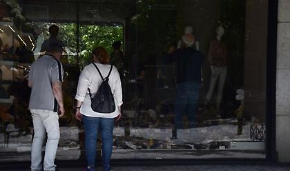 Επαναλειτουργούν από σήμερα 66.010 εμπορικές επιχειρήσεις