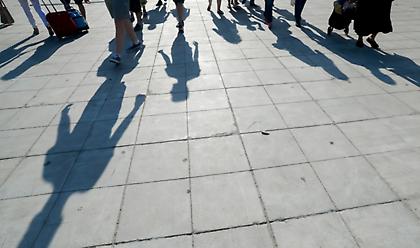Επιδότηση δανείων: Πότε ξεκινά, πόσο θα κρατήσει, ποιοι την δικαιούνται - Δηλώσεις Σταϊκούρα