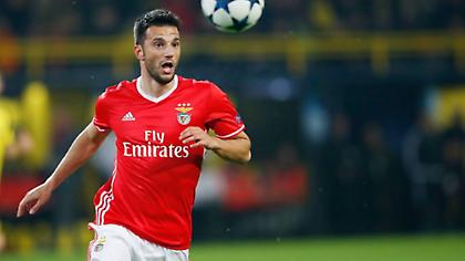 Κατσουράνης: «Ο Σαμάρης θέλει να τερματίσει την καριέρα του στην Μπενφίκα»