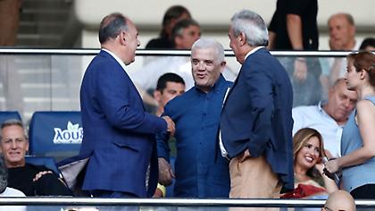 Γιατί η ΑΕΚ... τραγουδάει το «πιο καλή η μοναξιά»