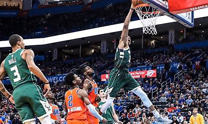 Γιάννης Αντετοκούνμπο: Ο… βασιλιάς των αιφνιδιασμών