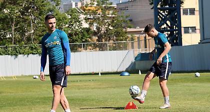 Με οχτώ ποδοσφαιριστές τα γκρουπ στον Ατρόμητο (video)