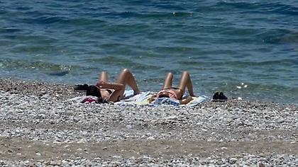 Καιρός: ζέστη και σκόνη την Κυριακή