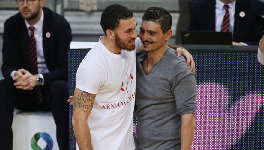 Η «πράσινη» λίστα: Δύο ψηλοί που «γκρεμίζουν» μπασκέτες και ο νέος Μάικ Τζέιμς