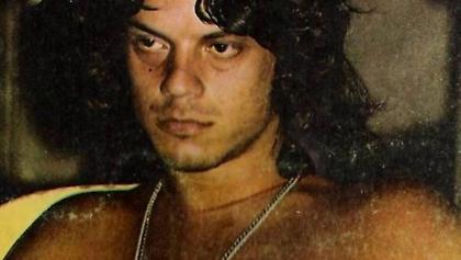 Και όμως υπήρχε: Αυτός ήταν ο Γαρύφαλλος στο θρυλικό τραγούδι που συνδέθηκε με τον Μπονάτσο