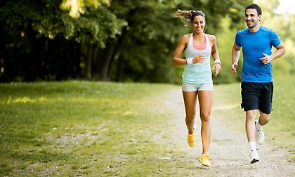 Το χαλαρό τρέξιμο καταπονεί λιγότερο τα πόδια από το περπάτημα!