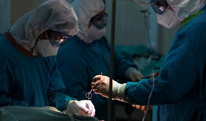 Κινητό νοσοκομείο ετοιμάζει η Ρωσία - Για μεταλλωρύχους με κορωνοϊό στη Σιβηρία
