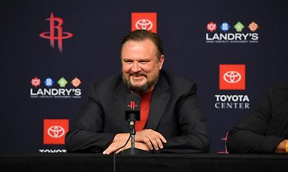 Τραμπ στον ιδιοκτήτη των Ρόκετς: «Ακόμη δουλεύει ο Μόρεϊ για σένα;»