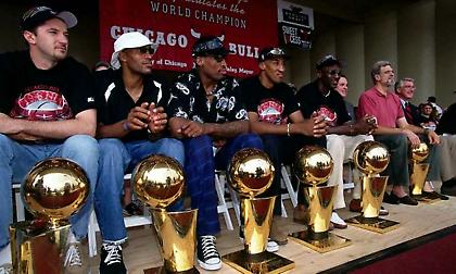 Μάικλ Τζόρνταν: «Θα έμενα στους Μπουλς και για το έβδομο»!