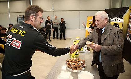 Τετ α τετ Μελισσανίδη - Καρέρα, παρουσία Ίλια Ίβιτς